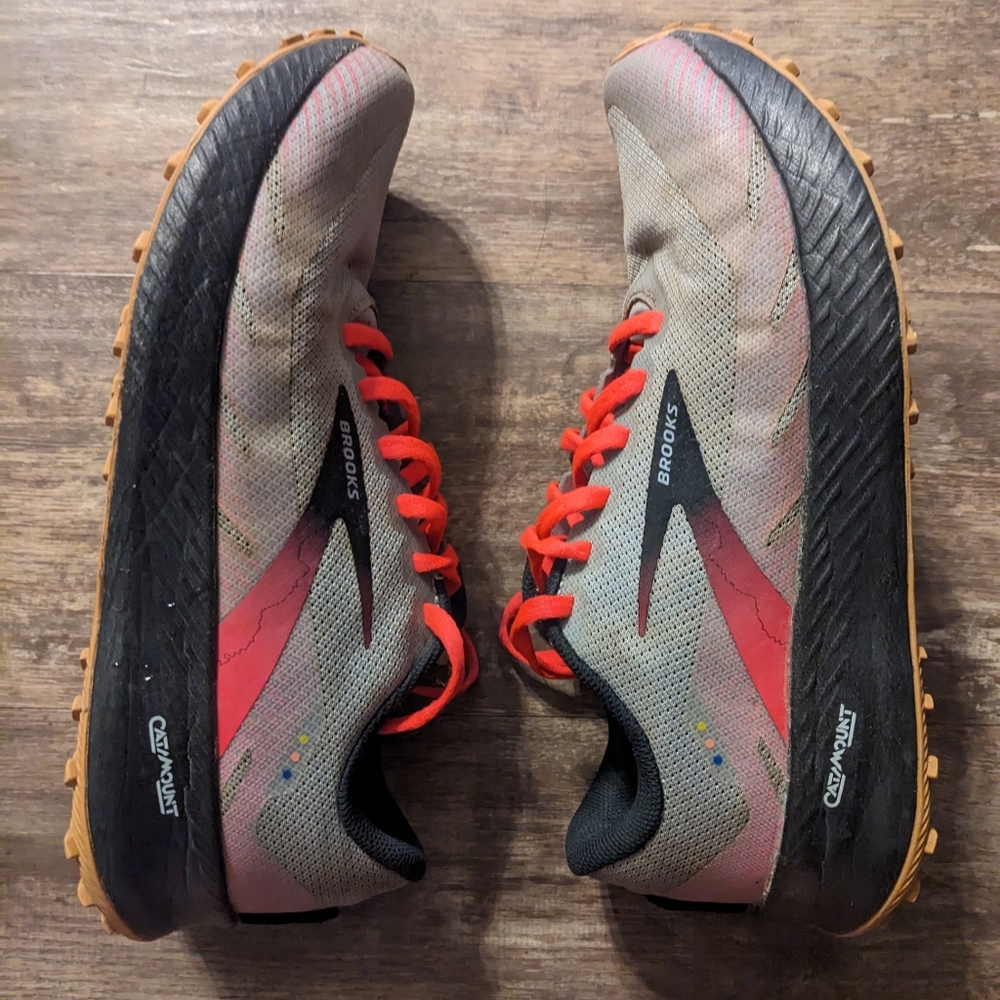 W Brooks Catamount size 8.5